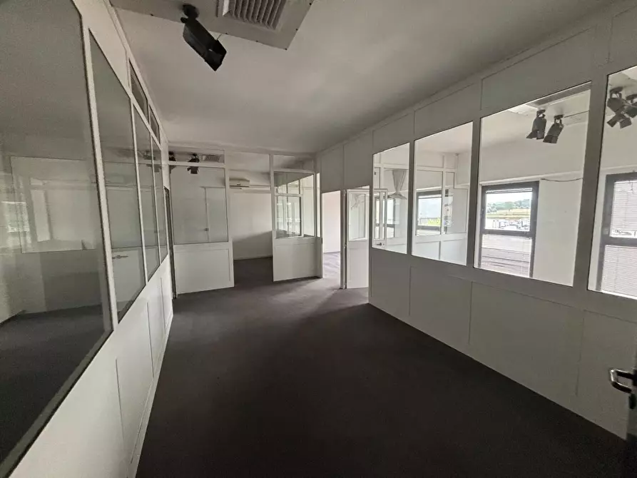 Immagine 6 di Attività artigianale in vendita  a Empoli