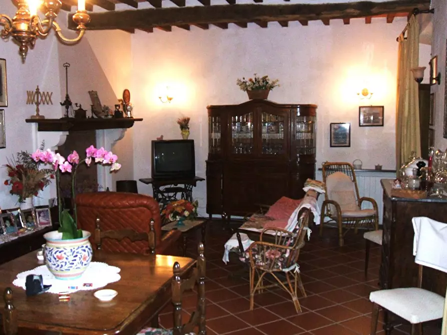 Immagine 6 di Casa indipendente in vendita  a Pietrasanta