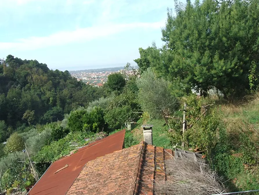 Immagine 22 di Casa indipendente in vendita  a Pietrasanta
