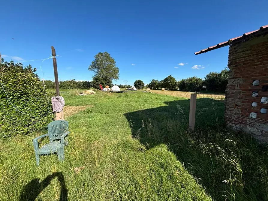 Immagine 8 di Deposito in vendita  a San Miniato