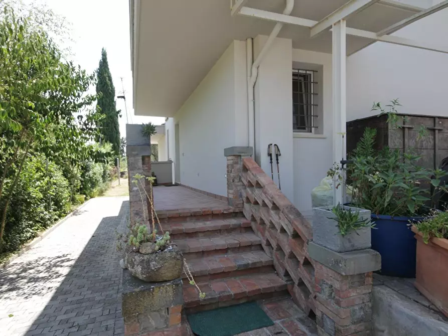 Immagine 8 di Villa in vendita  a Empoli