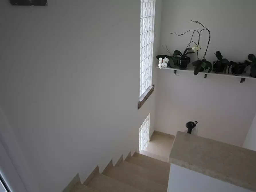 Immagine 38 di Villa in vendita  a Empoli