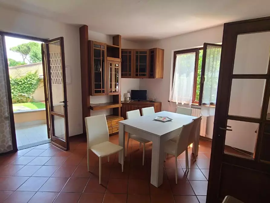 Immagine 12 di Casa trifamiliare in affitto  a Pietrasanta