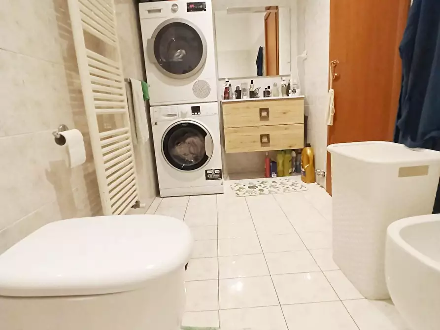 Immagine 7 di Appartamento in vendita  a La Spezia