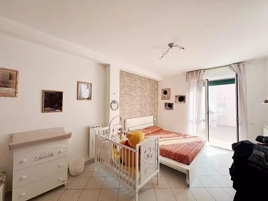 Immagine 10 di Appartamento in vendita  a La Spezia