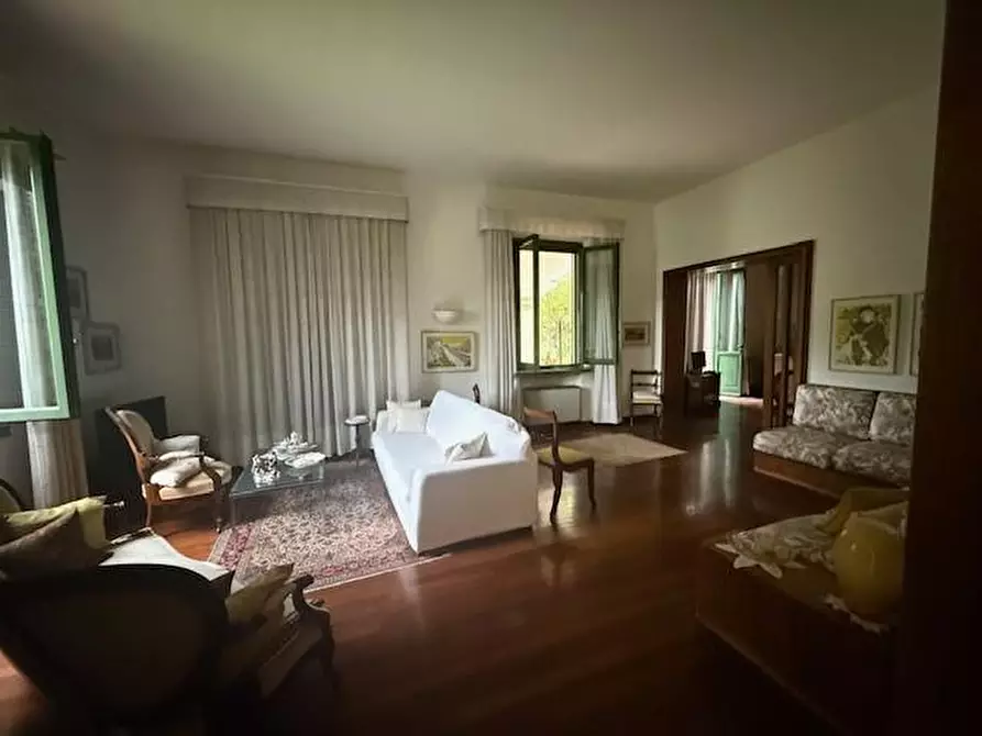 Immagine 19 di Villa in vendita  a Castelfranco Di Sotto