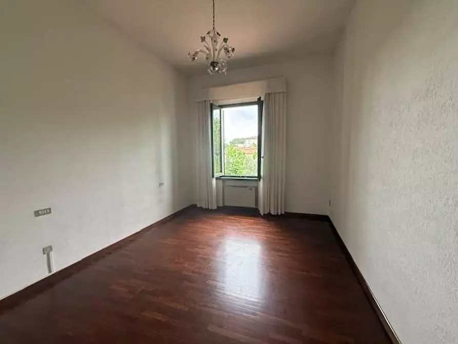 Immagine 10 di Villa in vendita  a Castelfranco Di Sotto