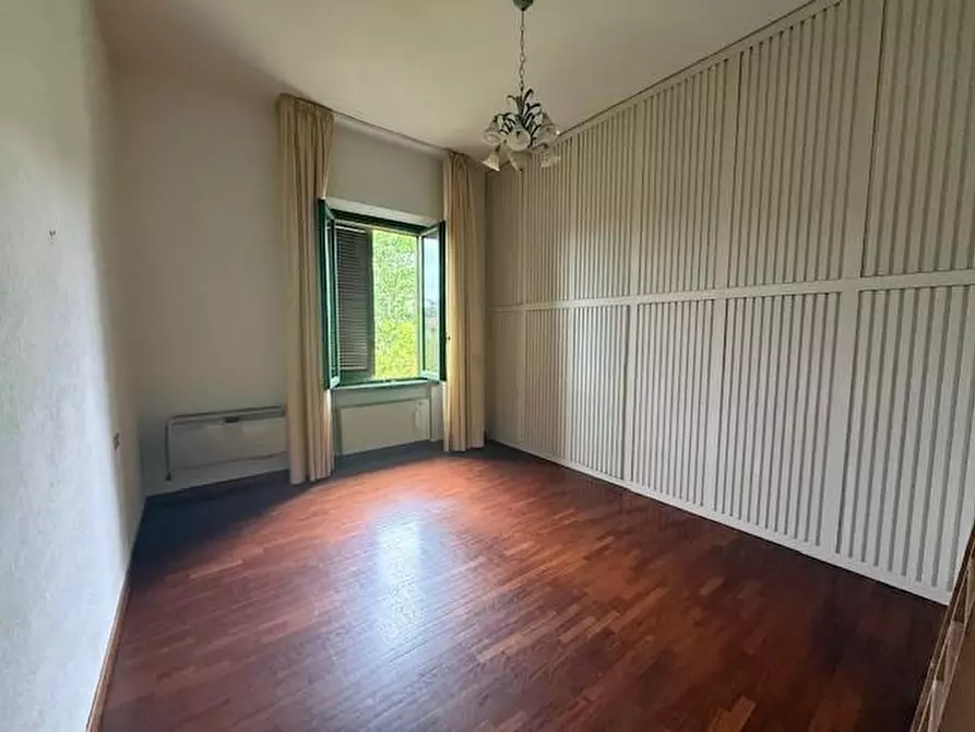 Immagine 5 di Villa in vendita  a Castelfranco Di Sotto