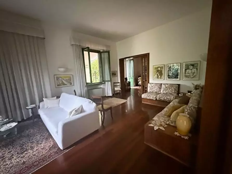 Immagine 20 di Villa in vendita  a Castelfranco Di Sotto