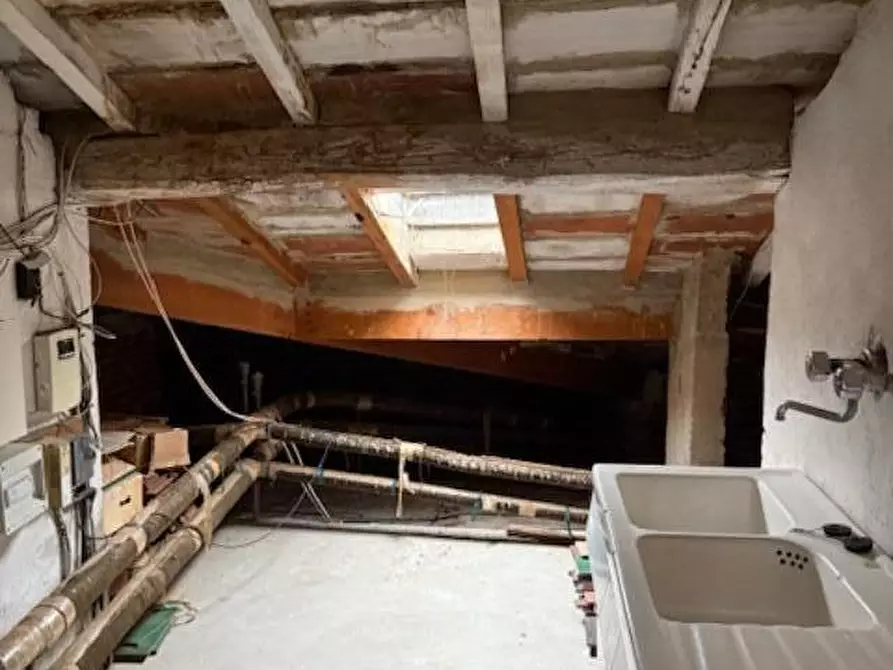 Immagine 2 di Villa in vendita  a Castelfranco Di Sotto