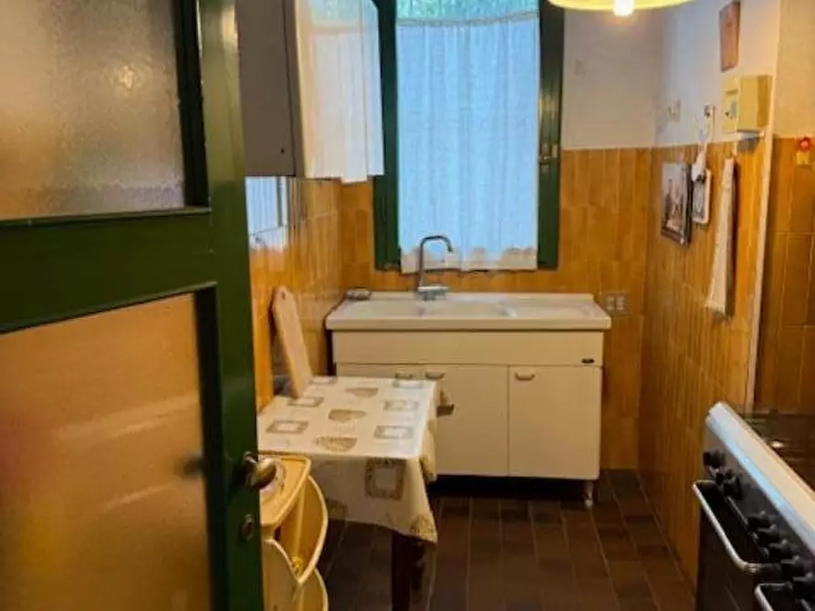 Immagine 27 di Villa in vendita  a Castelfranco Di Sotto