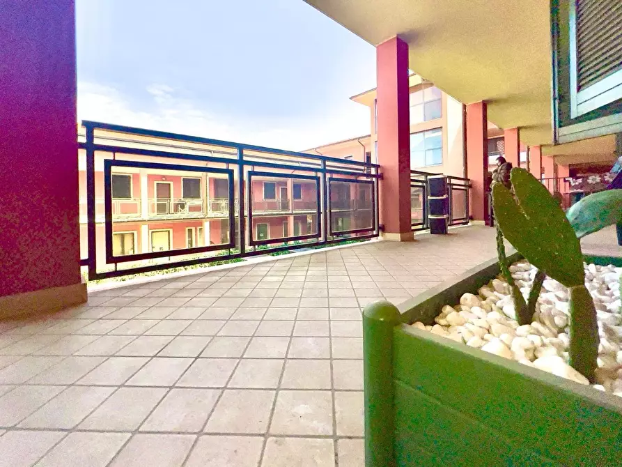 Immagine 11 di Appartamento in vendita  a Pietrasanta