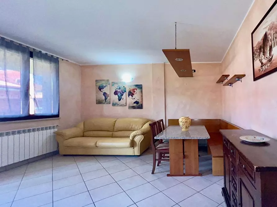 Immagine 1 di Appartamento in vendita  a Pietrasanta