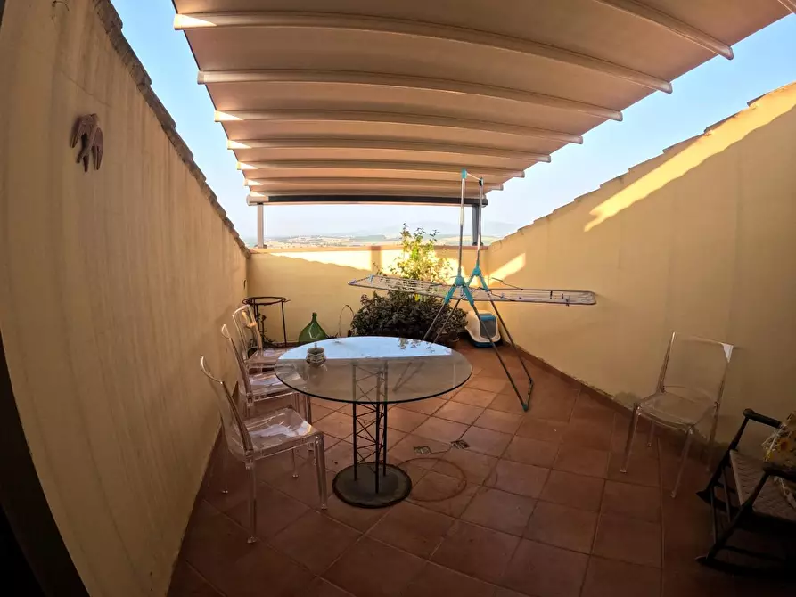 Immagine 1 di Appartamento in vendita  a Casole D'elsa