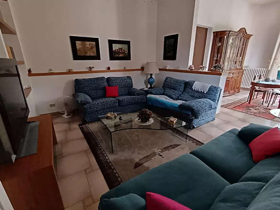 Immagine 11 di Villetta a schiera in vendita  a Empoli