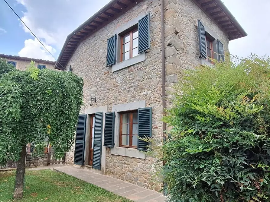 Immagine 5 di Casa semindipendente in vendita  a Pescaglia