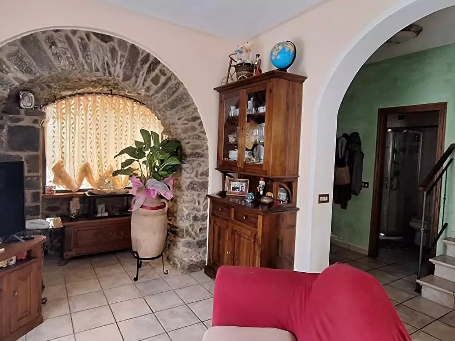 Immagine 8 di Casa semindipendente in vendita  a Pescaglia