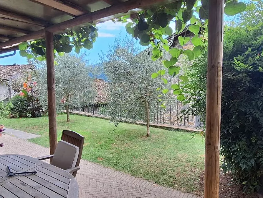 Immagine 3 di Casa semindipendente in vendita  a Pescaglia