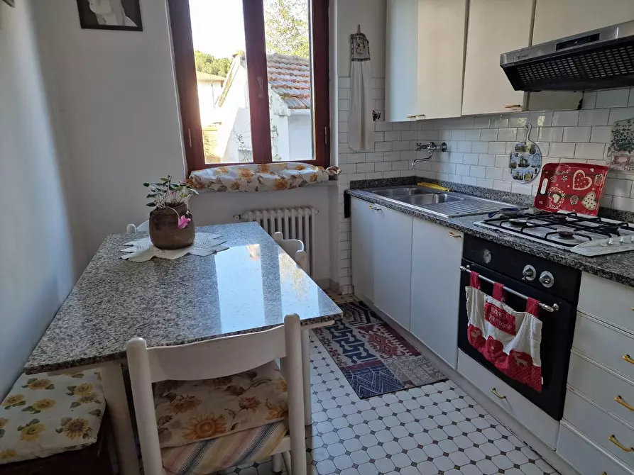 Immagine 16 di Villa in vendita  a Carrara