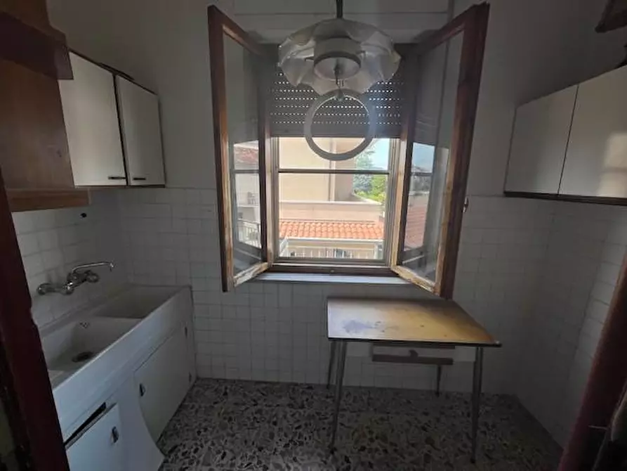 Immagine 11 di Appartamento in vendita  a Calcinaia