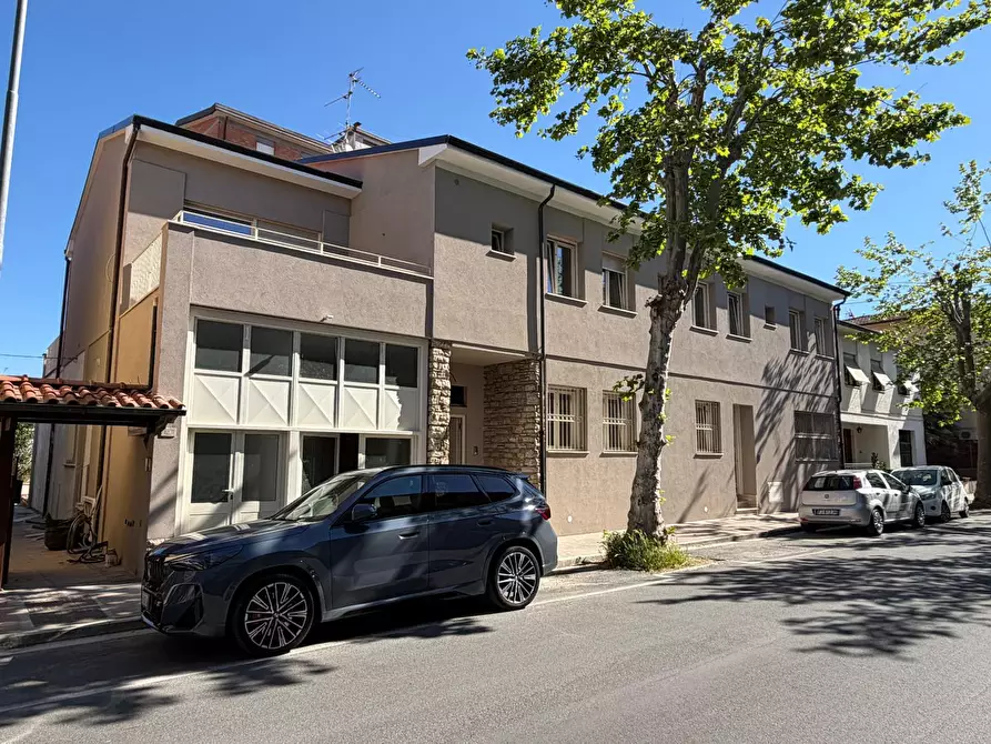 Immagine 1 di Appartamento in vendita  a Cascina