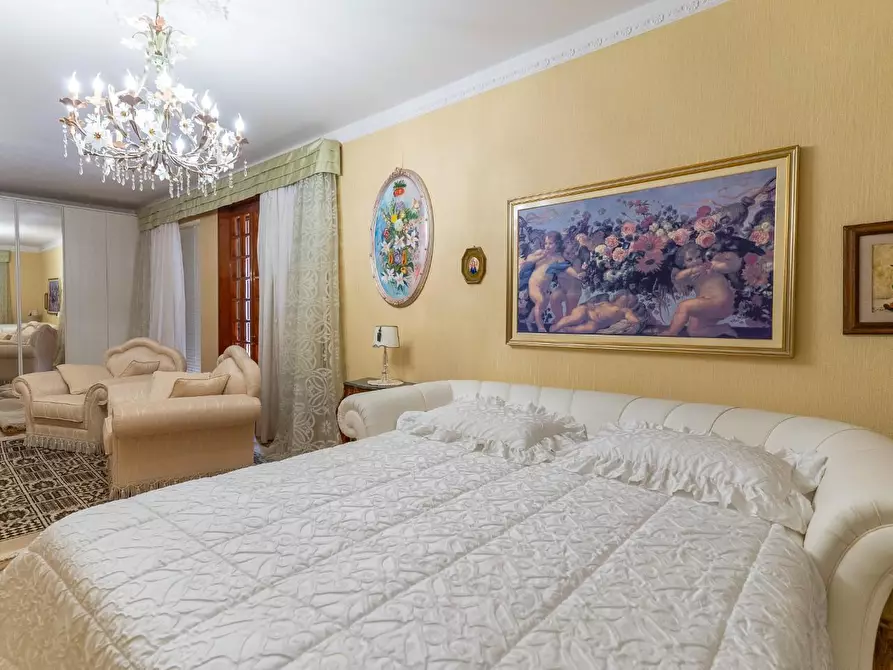 Immagine 28 di Villa in vendita  a Vinci