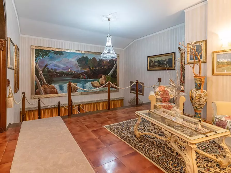 Immagine 9 di Villa in vendita  a Vinci