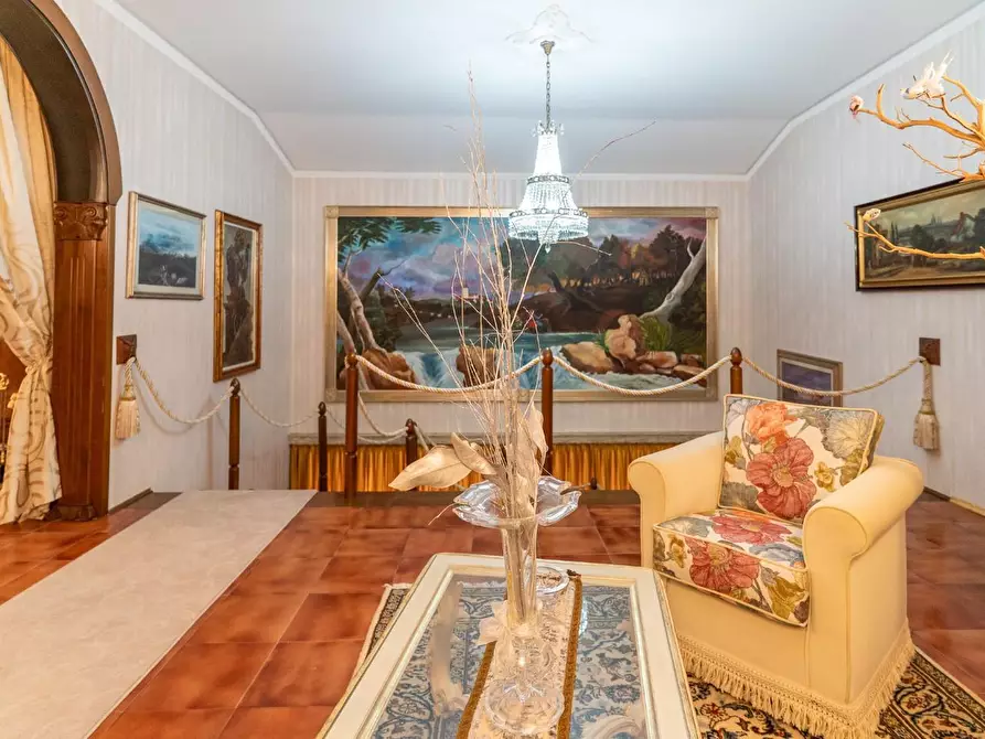 Immagine 8 di Villa in vendita  a Vinci