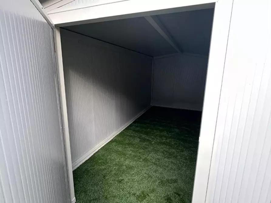 Immagine 15 di Appartamento in vendita  a Cascina