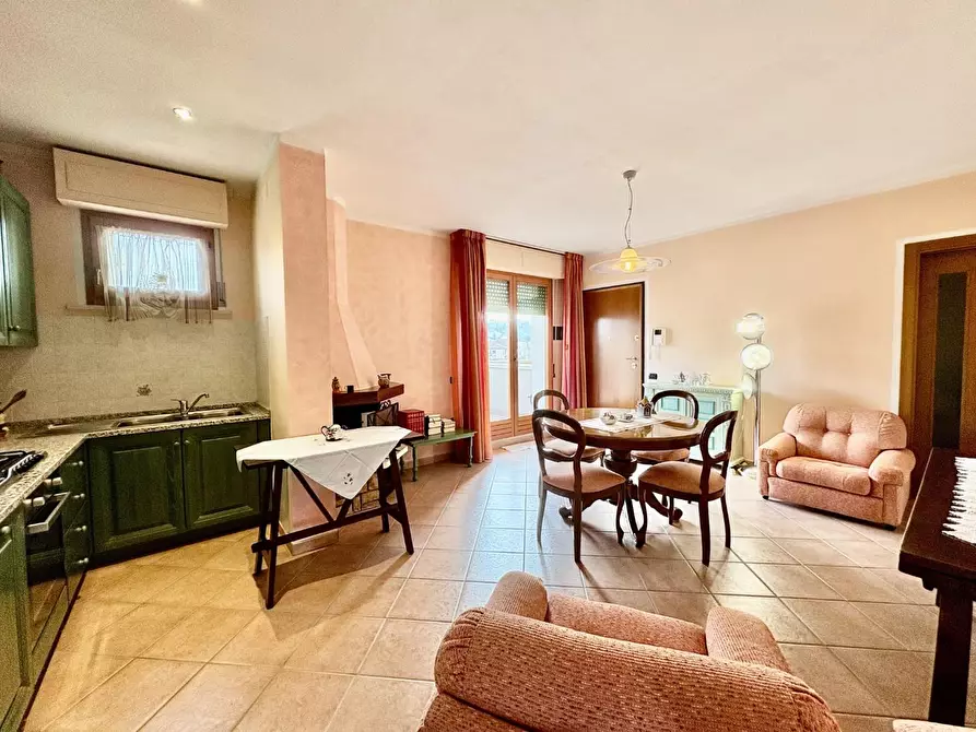 Immagine 4 di Appartamento in vendita  a Castelfiorentino