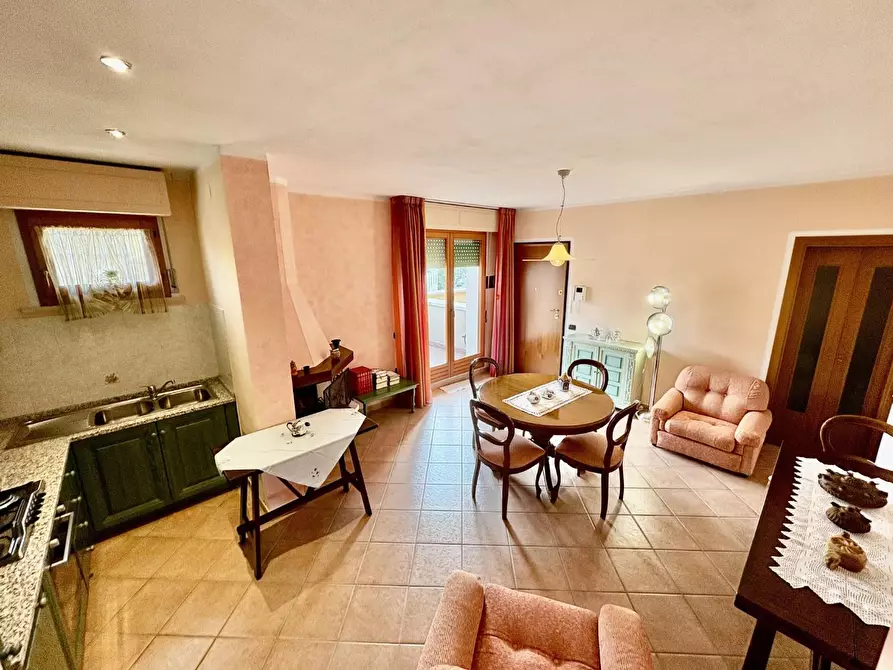 Immagine 5 di Appartamento in vendita  a Castelfiorentino