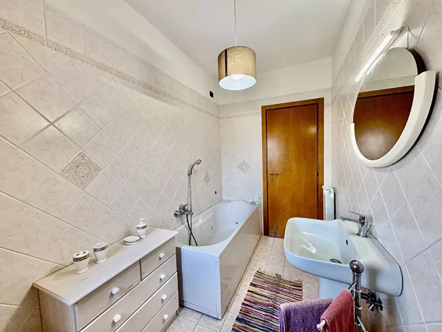 Immagine 18 di Appartamento in vendita  a Castelfiorentino