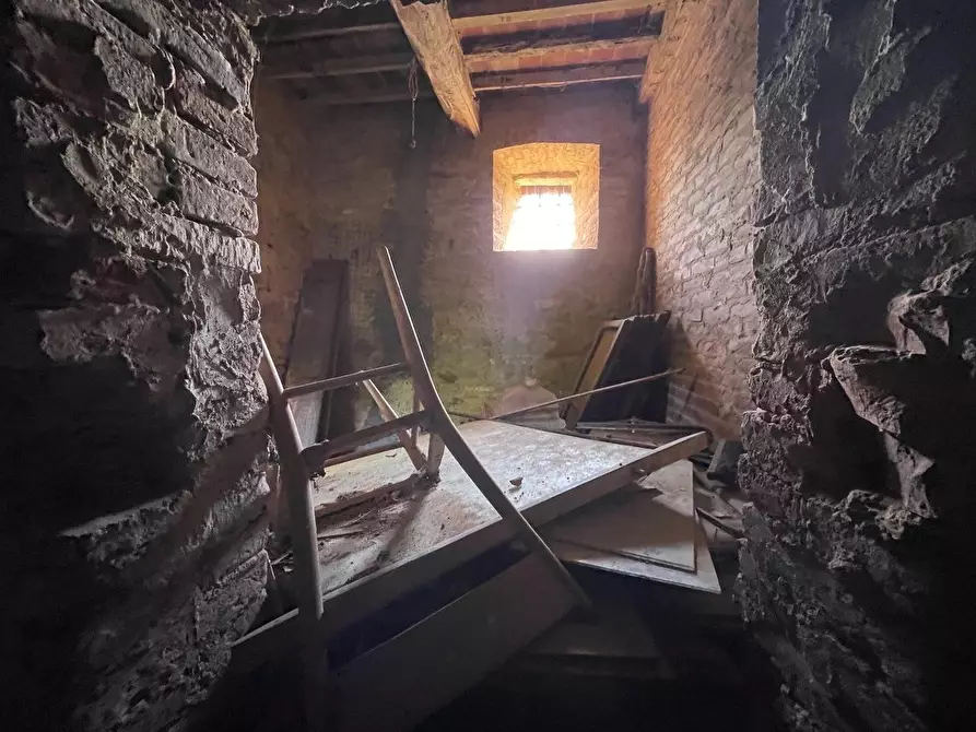 Immagine 81 di Palazzo in vendita  a Buonconvento