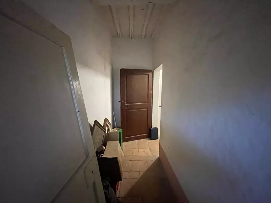 Immagine 39 di Palazzo in vendita  a Buonconvento