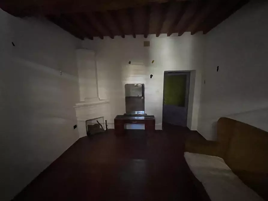 Immagine 34 di Palazzo in vendita  a Buonconvento
