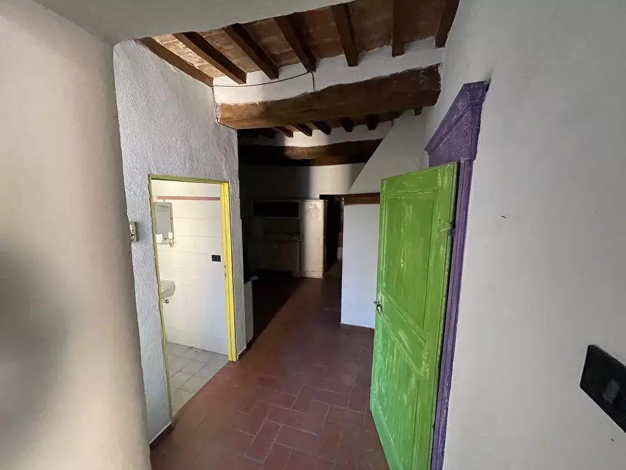 Immagine 19 di Palazzo in vendita  a Buonconvento