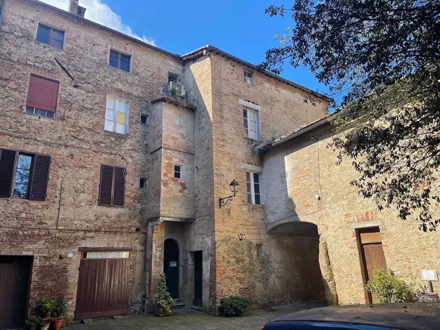 Immagine 79 di Palazzo in vendita  a Buonconvento