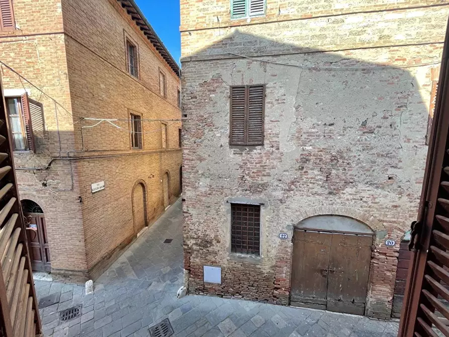 Immagine 21 di Palazzo in vendita  a Buonconvento
