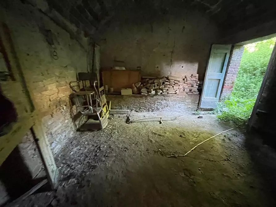 Immagine 83 di Palazzo in vendita  a Buonconvento