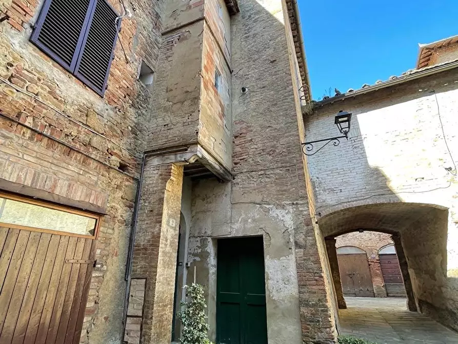 Immagine 76 di Palazzo in vendita  a Buonconvento