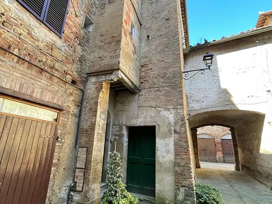 Immagine 77 di Palazzo in vendita  a Buonconvento