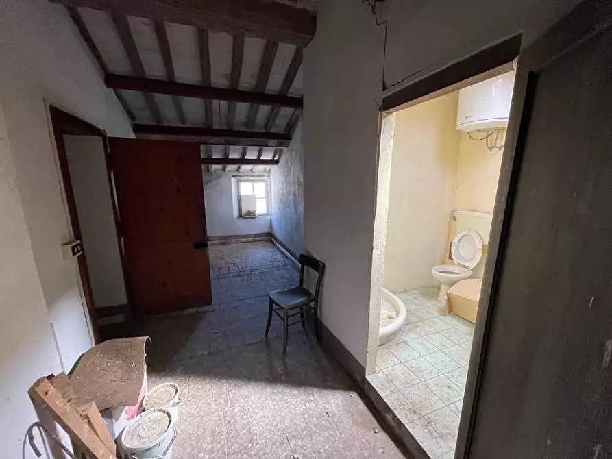 Immagine 60 di Palazzo in vendita  a Buonconvento