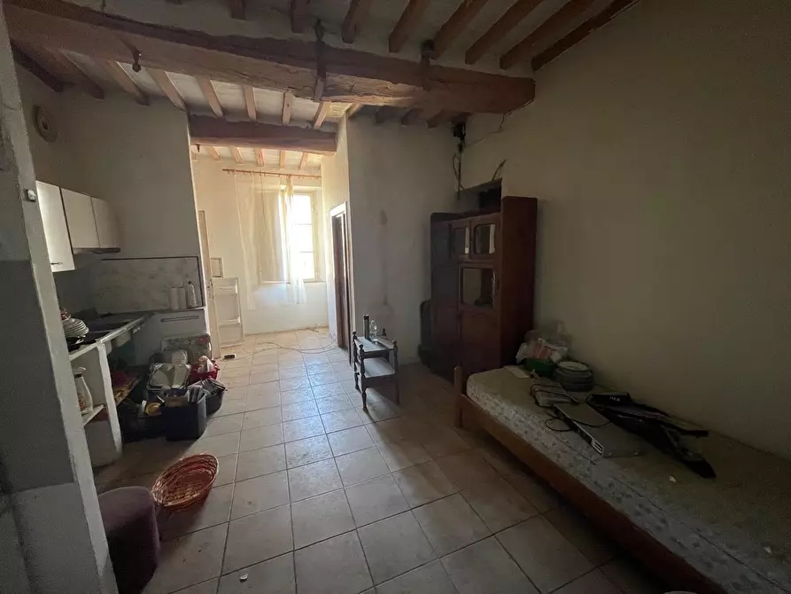 Immagine 40 di Palazzo in vendita  a Buonconvento