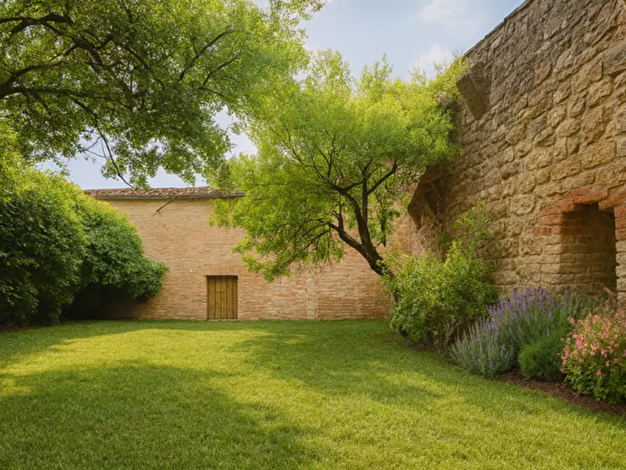 Immagine 12 di Palazzo in vendita  a Buonconvento
