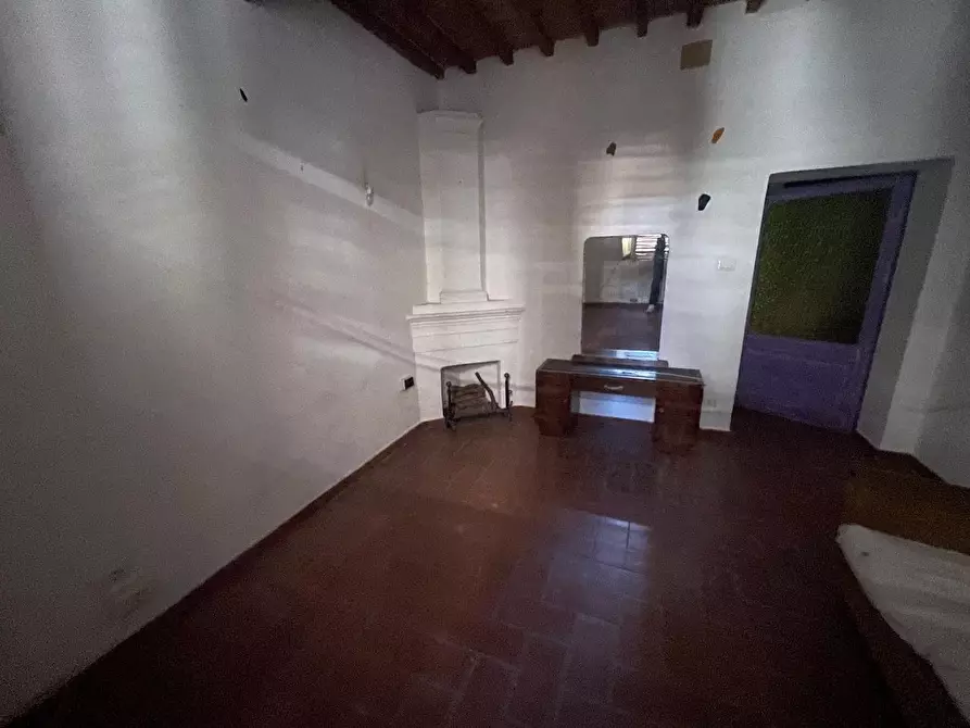 Immagine 36 di Palazzo in vendita  a Buonconvento
