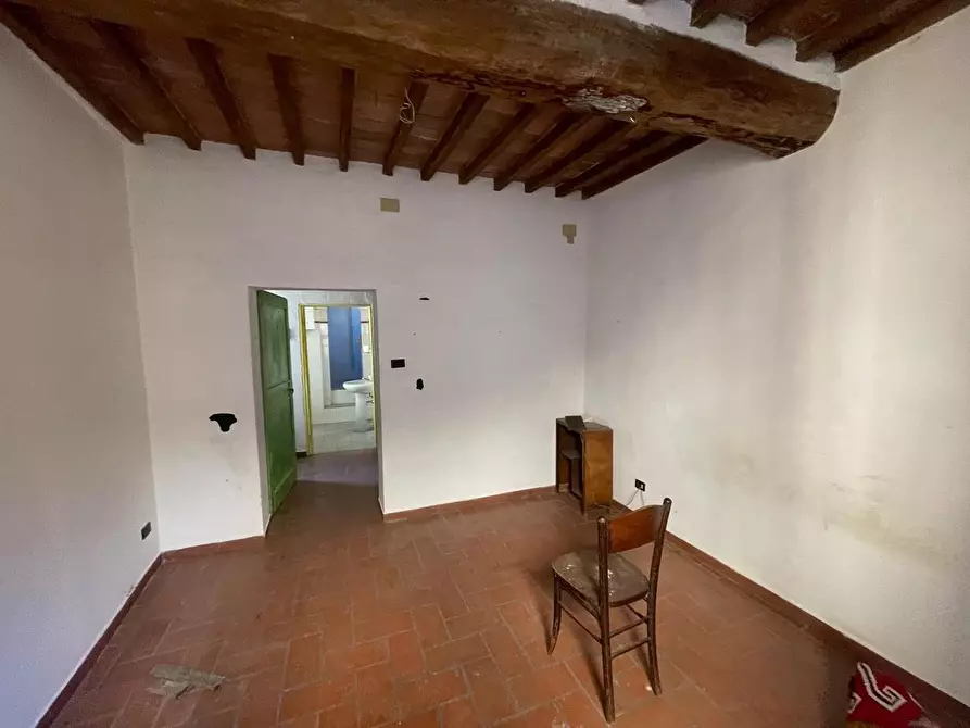 Immagine 23 di Palazzo in vendita  a Buonconvento
