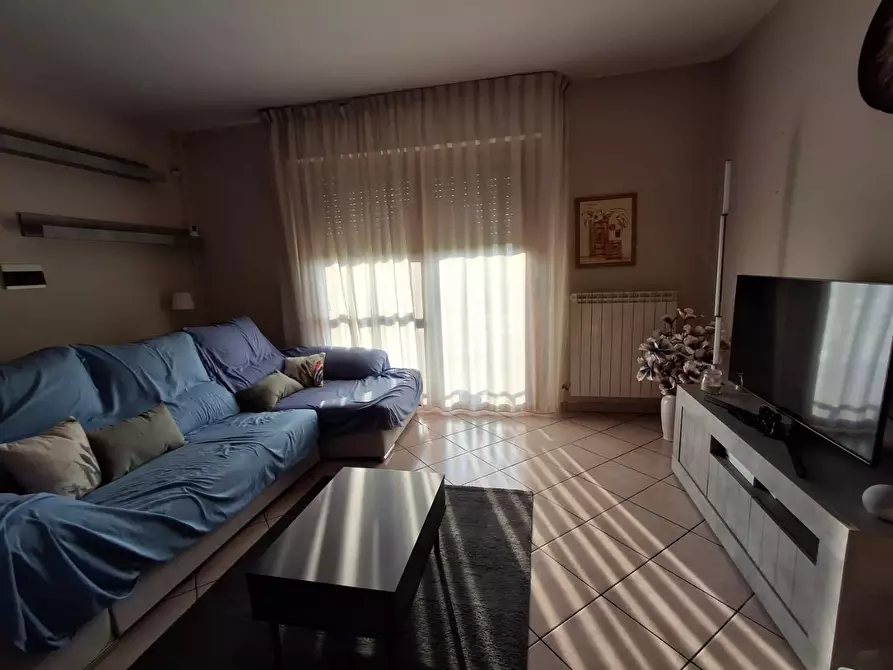 Immagine 4 di Appartamento in vendita  a Capraia E Limite