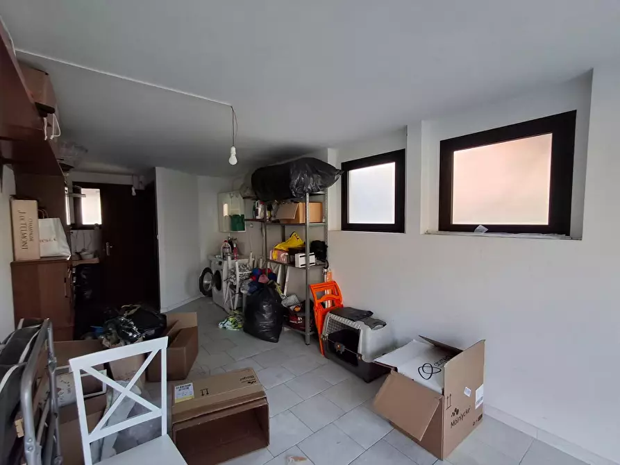 Immagine 17 di Appartamento in vendita  a Capraia E Limite