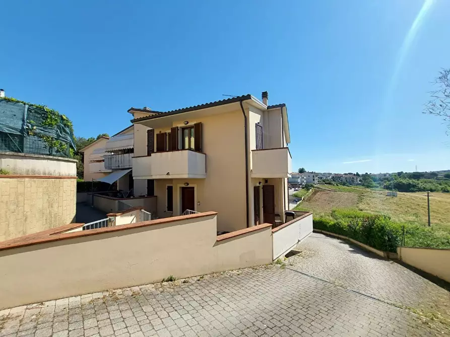 Immagine 24 di Appartamento in vendita  a Montopoli In Val D'arno