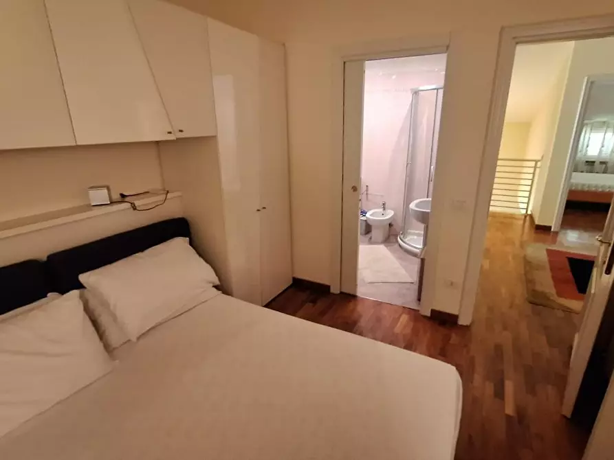 Immagine 7 di Casa bifamiliare in affitto  a Camaiore